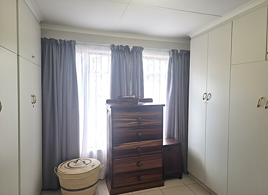 6 Bedroom Property for Sale in Dan Pienaar Free State